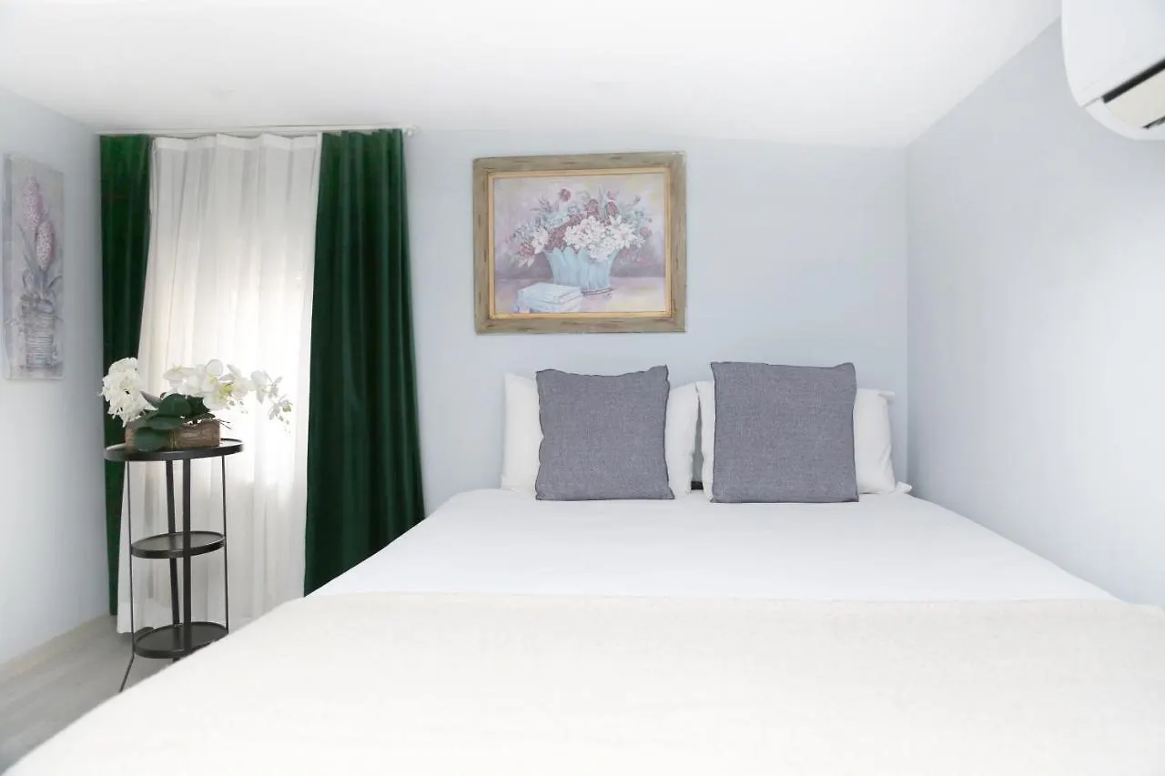 Ditto Flats Istanbul Apartment